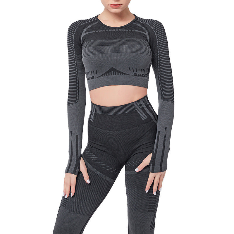 Seamless, breathable and quick-drying fitness yoga suit