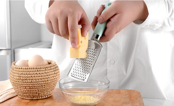 Home Finds - Creative Plastic Handle Stainless Steel Kitchen Utensils